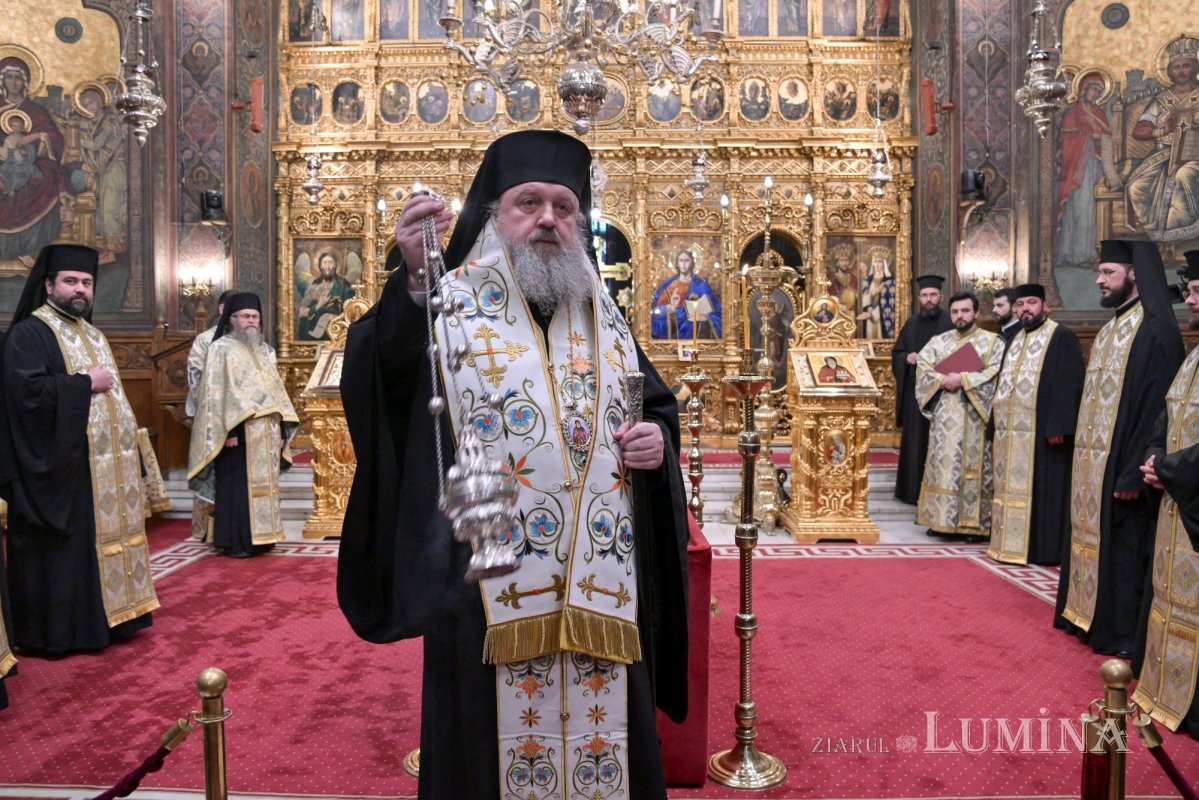 Începutul pelerinajului în ultimele două protopopiate prahovene 288312