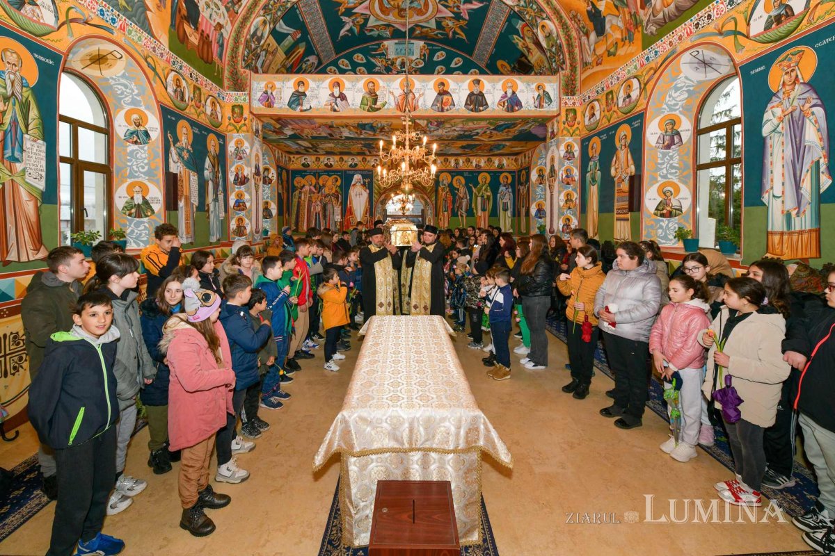 Moaștele Cuviosului Dimitrie cel Nou în ultimul protopopiat prahovean 288558