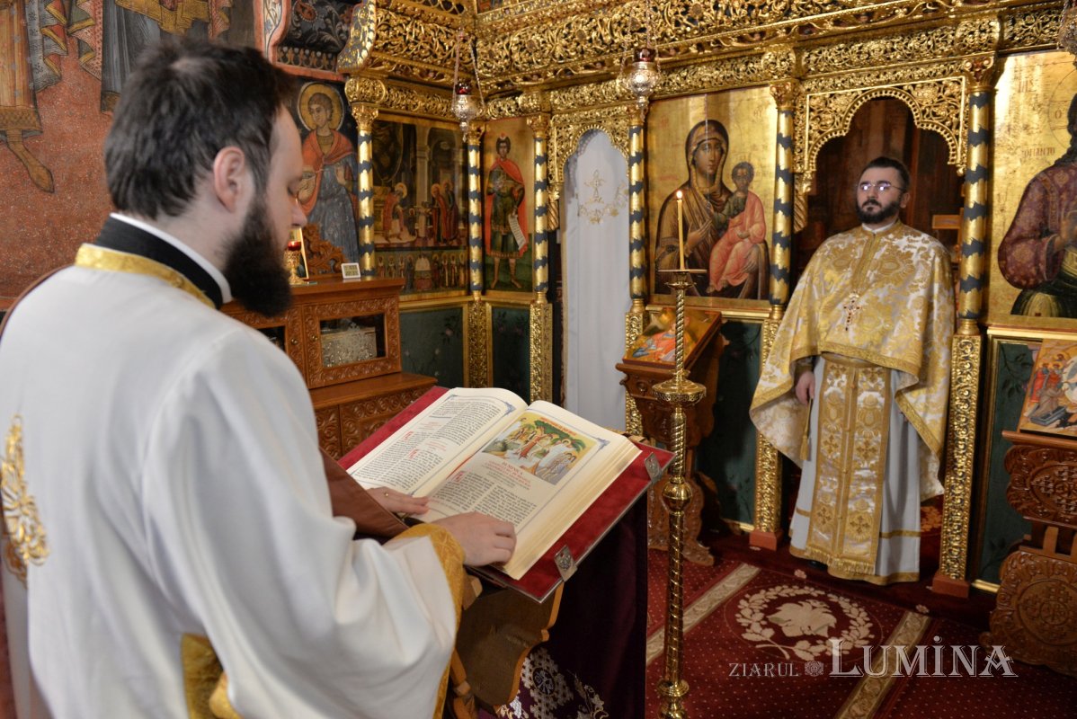 „Postul este ofrandă a iubirii omului față de Dumnezeu” 288926