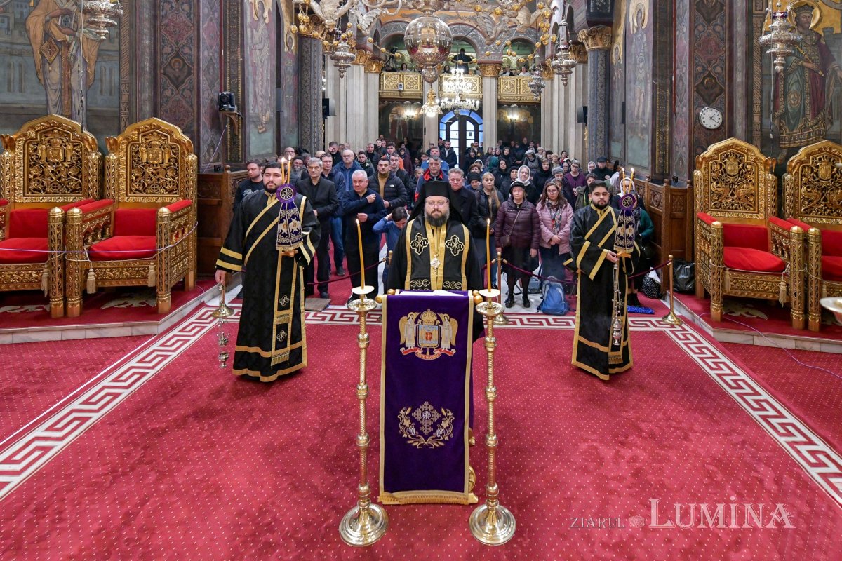 Slujba Canonului cel Mare continuă la Catedrala Patriarhală 289174