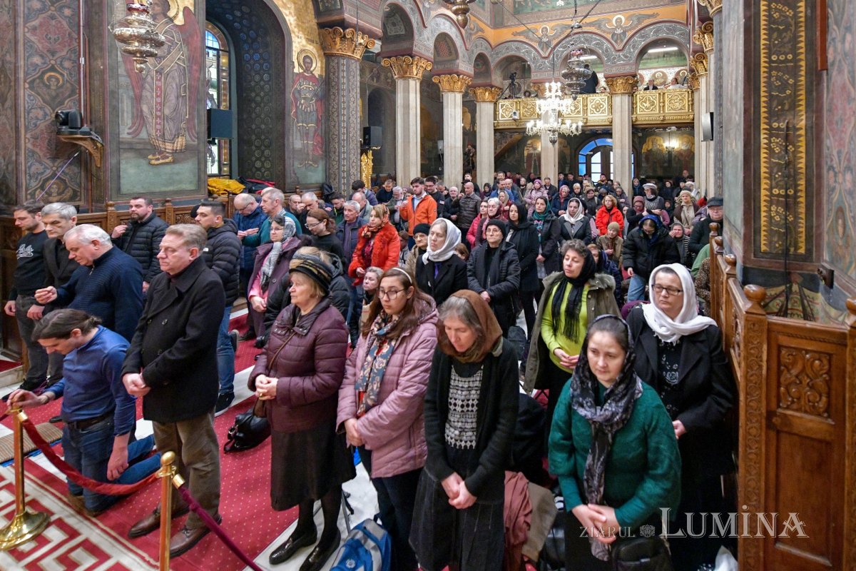 Slujba Canonului cel Mare continuă la Catedrala Patriarhală 289179