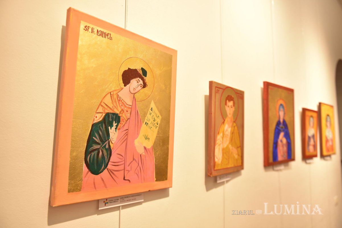 Expoziție de icoane pictate de copii din sectorul 2 289458