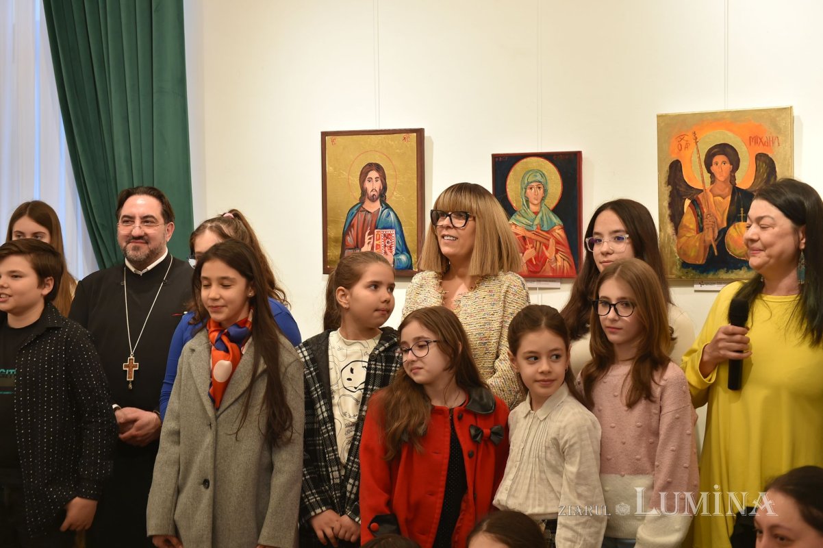 Expoziție de icoane pictate de copii din sectorul 2 289467