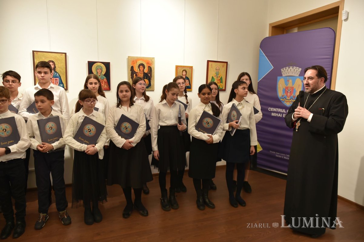 Expoziție de icoane pictate de copii din sectorul 2 289471