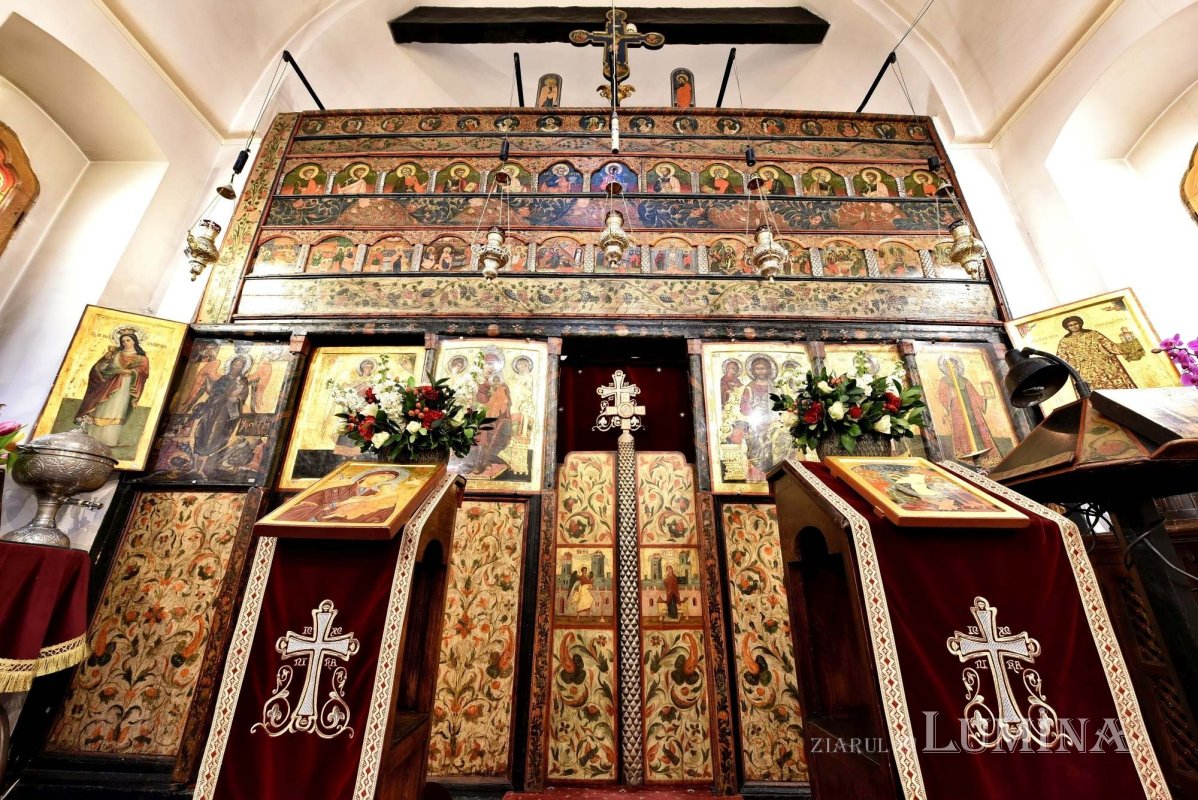 Sclipirile Luminii: Biserica Bucur Ciobanul 289369