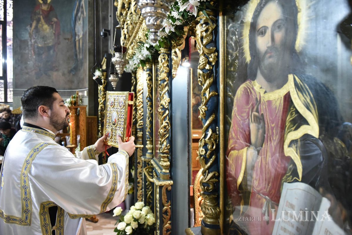 Cea mai veche biserică din București și-a sărbătorit hramul istoric 289621