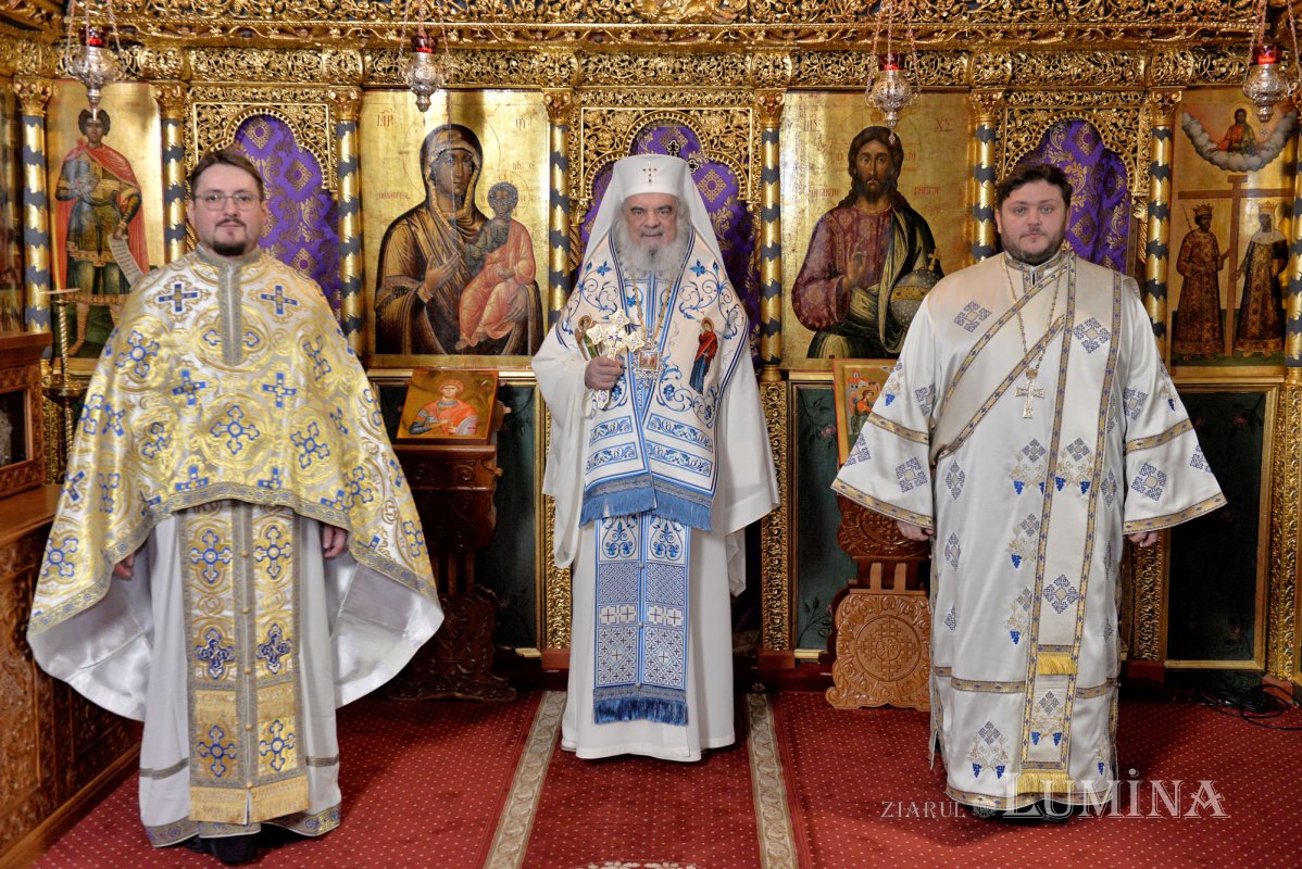 „Înomenirea Fiului lui Dumnezeu este începutul îndumnezeirii omului” 289645