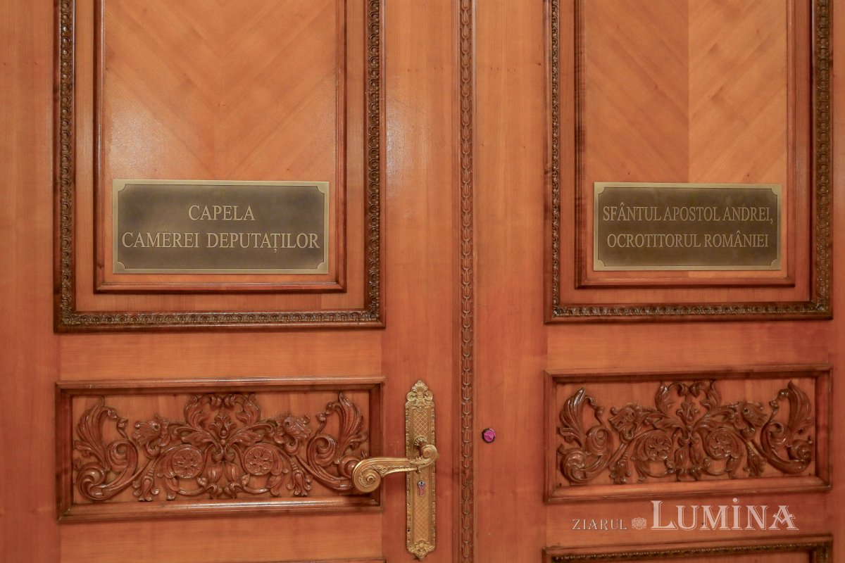 Patriarhul României a sfințit capela din incinta Palatului Parlamentului 289724