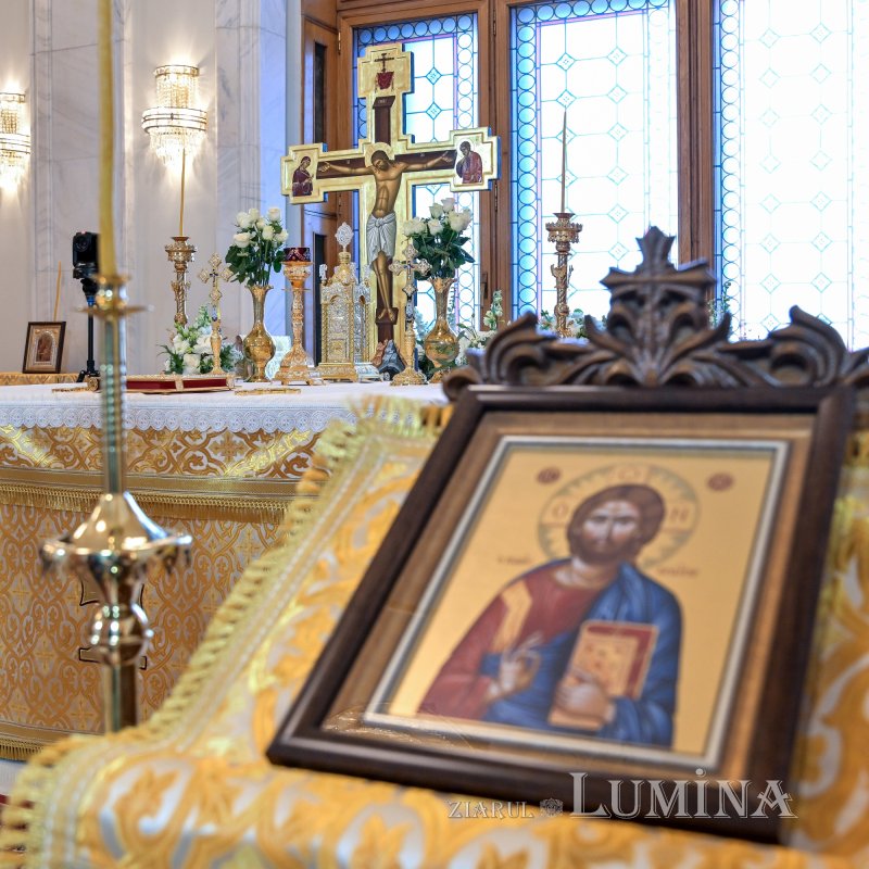 Patriarhul României a sfințit capela din incinta Palatului Parlamentului 289725
