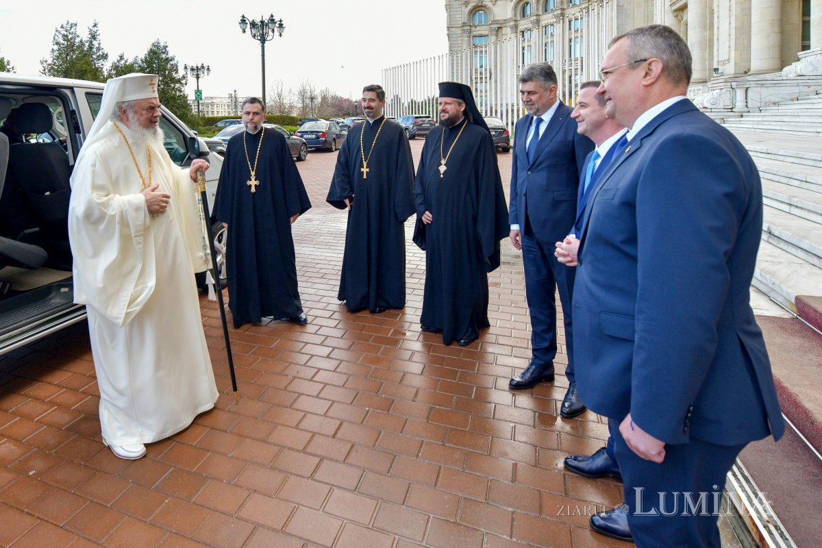 Patriarhul României a sfințit capela din incinta Palatului Parlamentului 289727