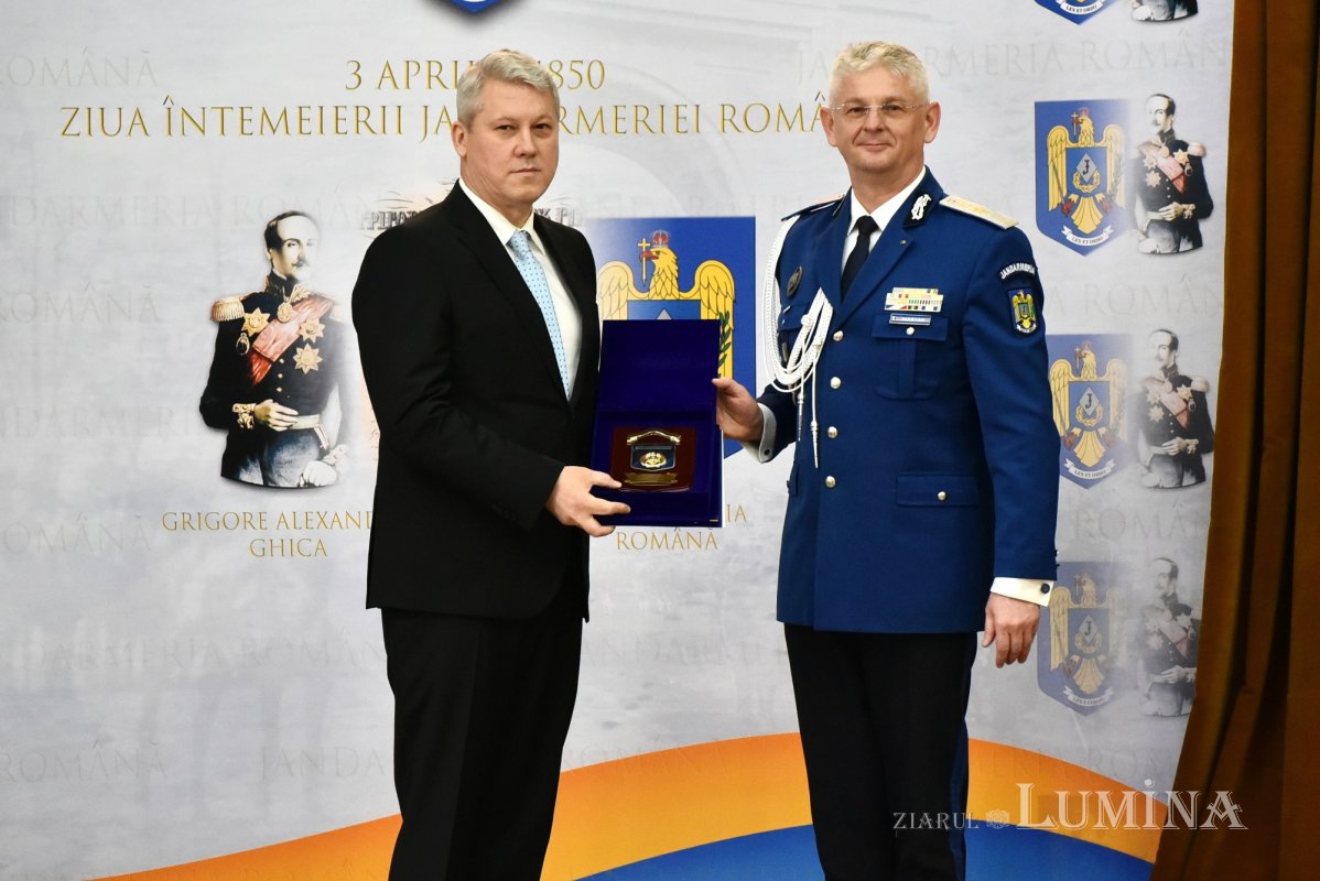 Punte între istorie și modernitate la Jandarmeria Română 290693
