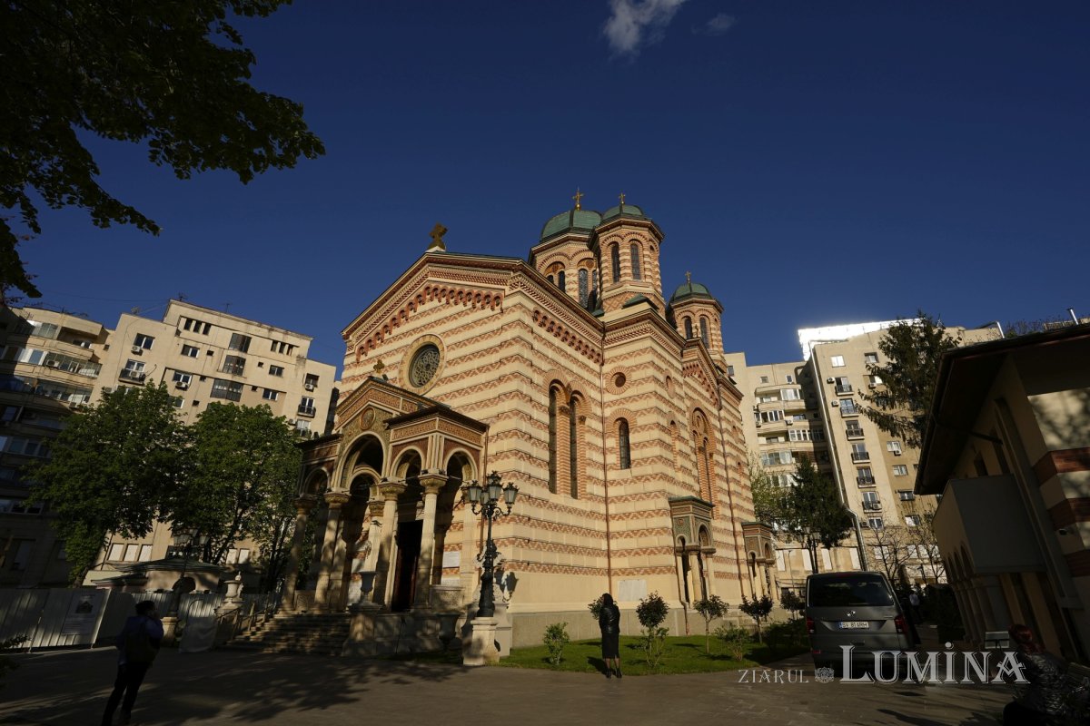 Conferință dedicată tinerilor la o biserică monumentală din Capitală 290909