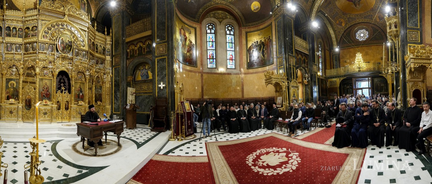 Conferință dedicată tinerilor la o biserică monumentală din Capitală 290925