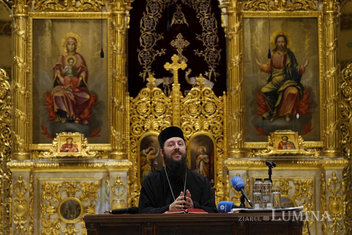 Conferință dedicată tinerilor la o biserică monumentală din Capitală 290929