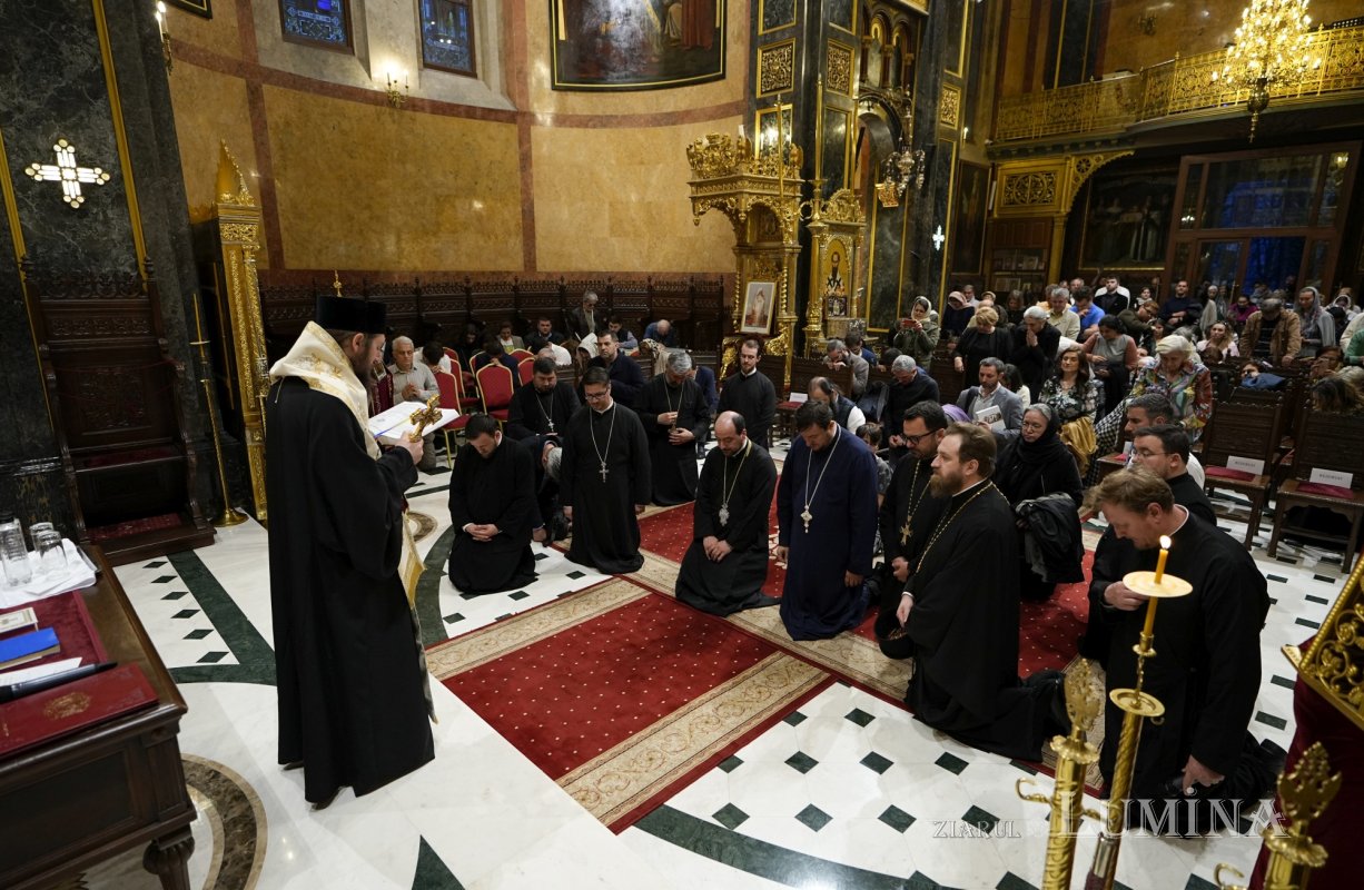 Conferință dedicată tinerilor la o biserică monumentală din Capitală 290930