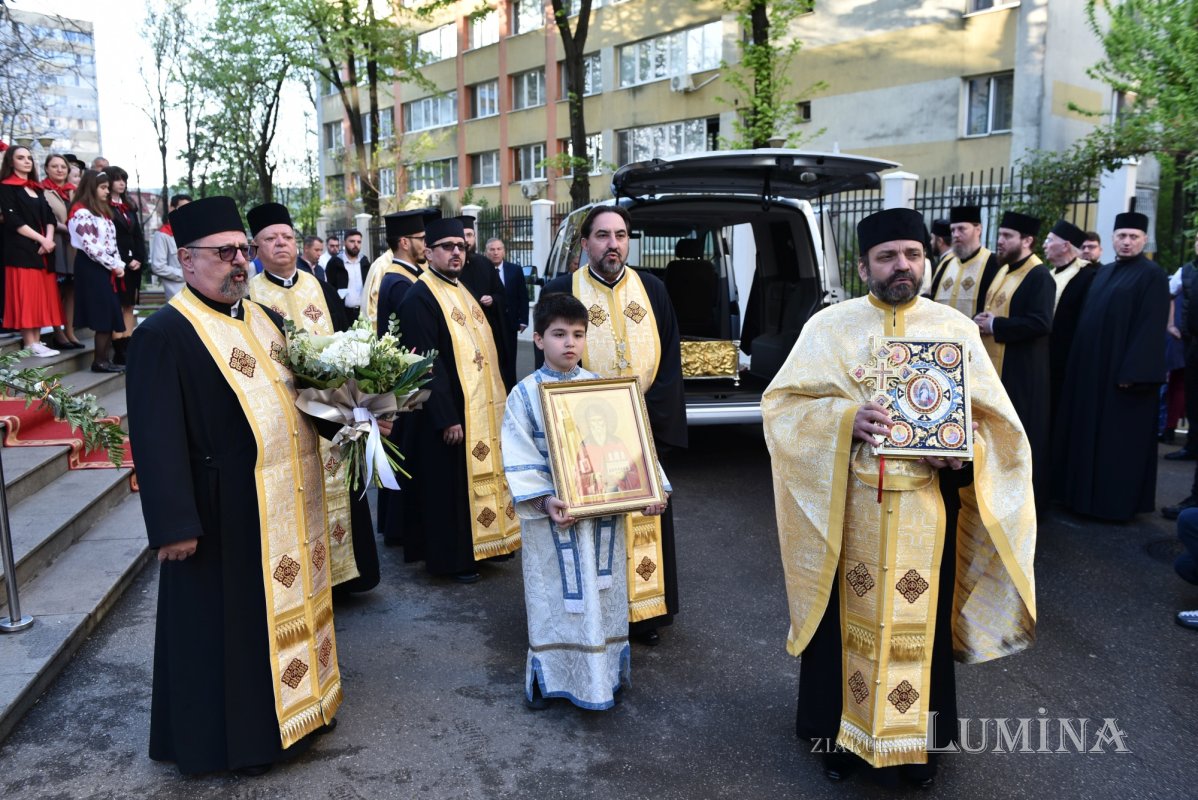 Moaștele Cuviosului Dimitrie cel Nou în lăcașuri din sectorul 2 291087