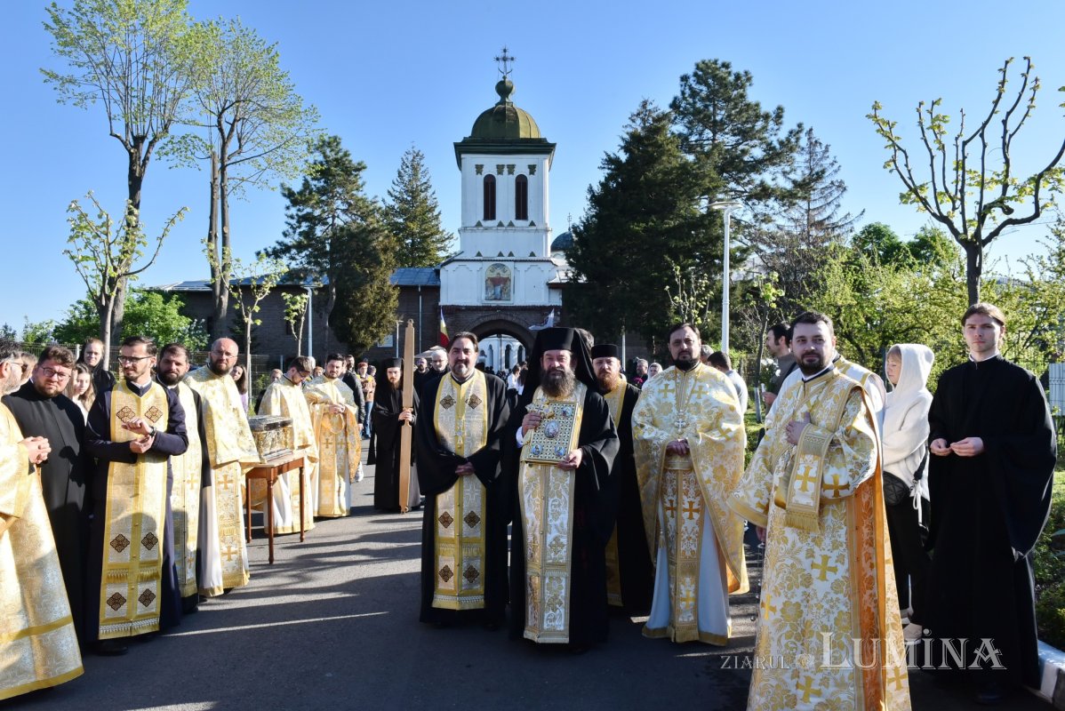 Moaștele Cuviosului Dimitrie cel Nou în lăcașuri din sectorul 2 291096