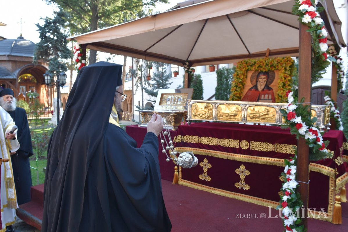 Moaștele Cuviosului Dimitrie cel Nou în lăcașuri din sectorul 2 291098