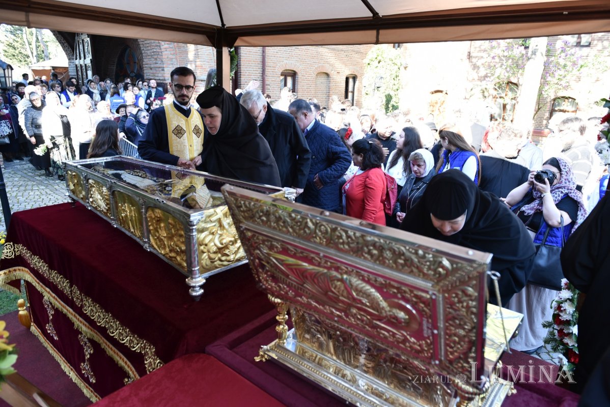 Moaștele Cuviosului Dimitrie cel Nou în lăcașuri din sectorul 2 291104