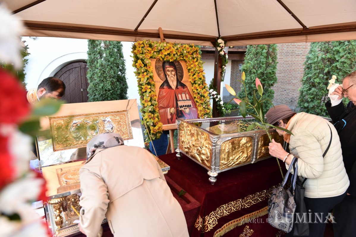 Moaștele Cuviosului Dimitrie cel Nou în lăcașuri din sectorul 2 291111