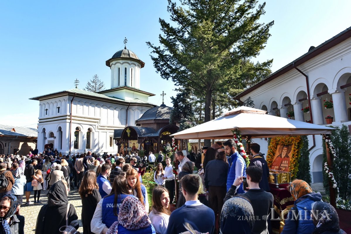 Moaștele Cuviosului Dimitrie cel Nou în lăcașuri din sectorul 2 291115