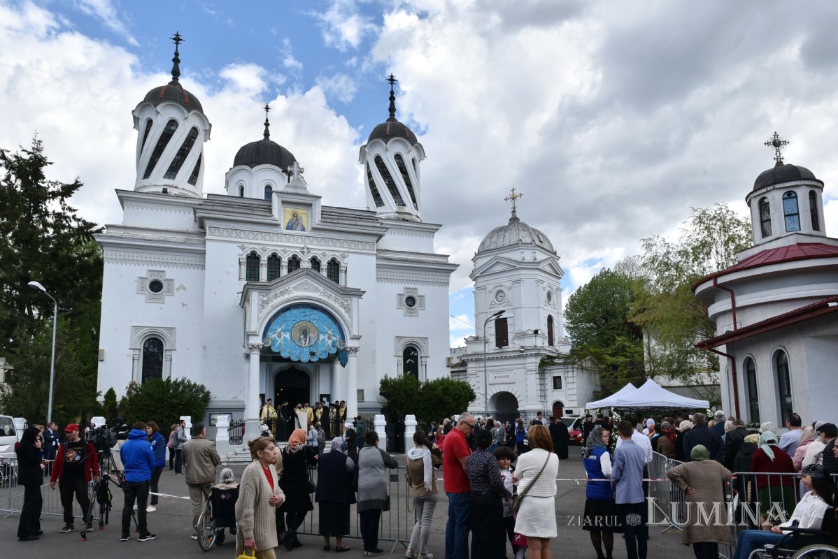 Moaștele Cuviosului Dimitrie cel Nou în lăcașuri din sectorul 2 291118