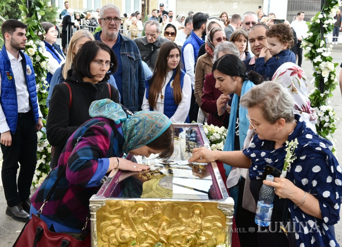 Moaștele Cuviosului Dimitrie cel Nou în lăcașuri din sectorul 2 291120