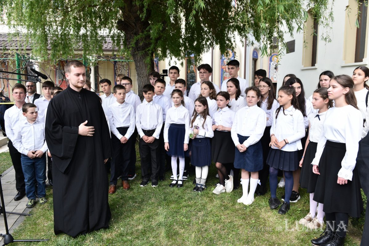 Moaștele Cuviosului Dimitrie cel Nou în lăcașuri din sectorul 2 291144