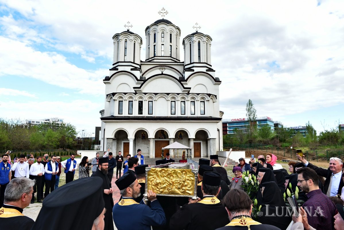 Moaștele Cuviosului Dimitrie cel Nou în lăcașuri din sectorul 2 291152