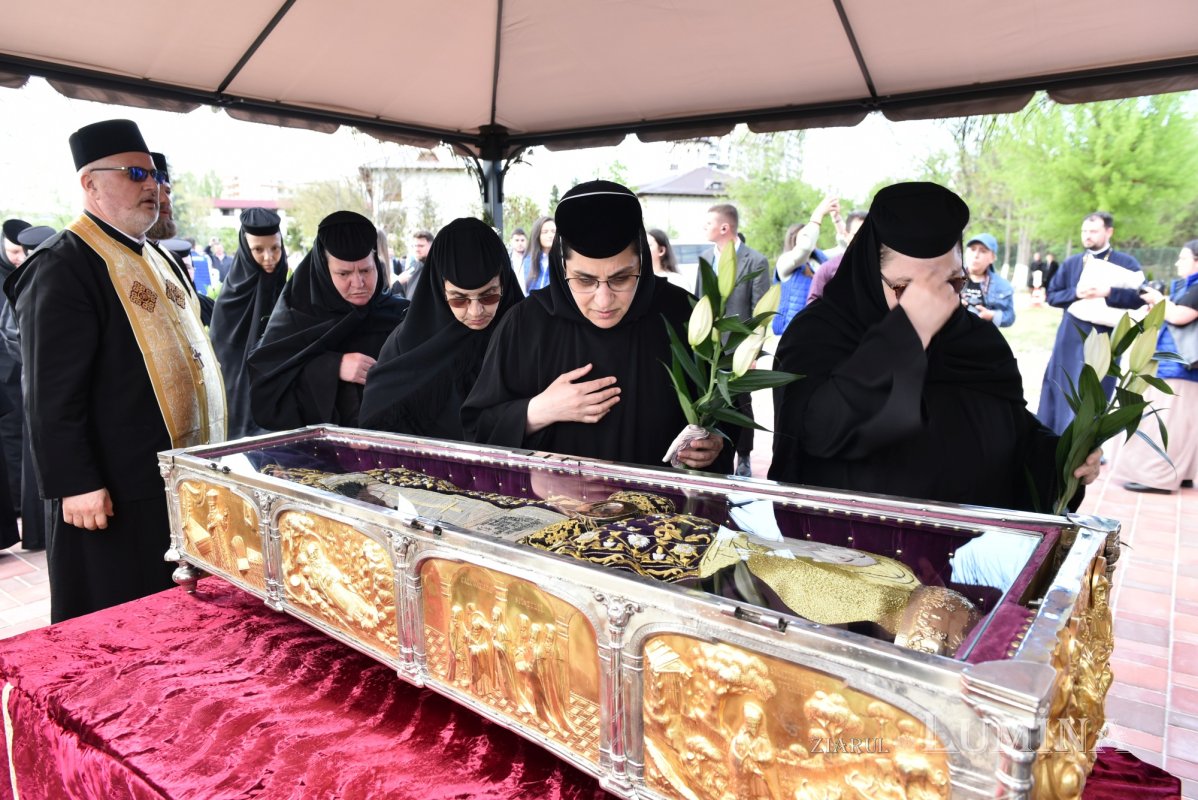 Moaștele Cuviosului Dimitrie cel Nou în lăcașuri din sectorul 2 291155