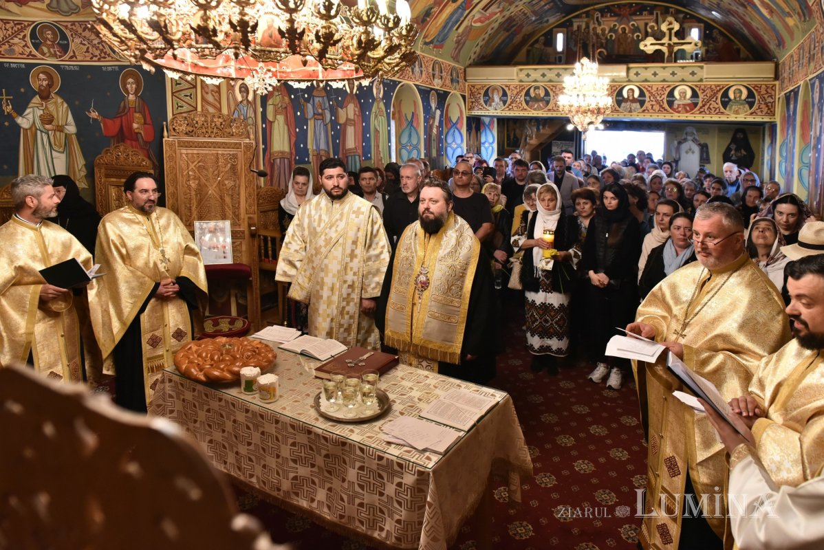 Moaștele Cuviosului Dimitrie cel Nou în lăcașuri din sectorul 2 291161