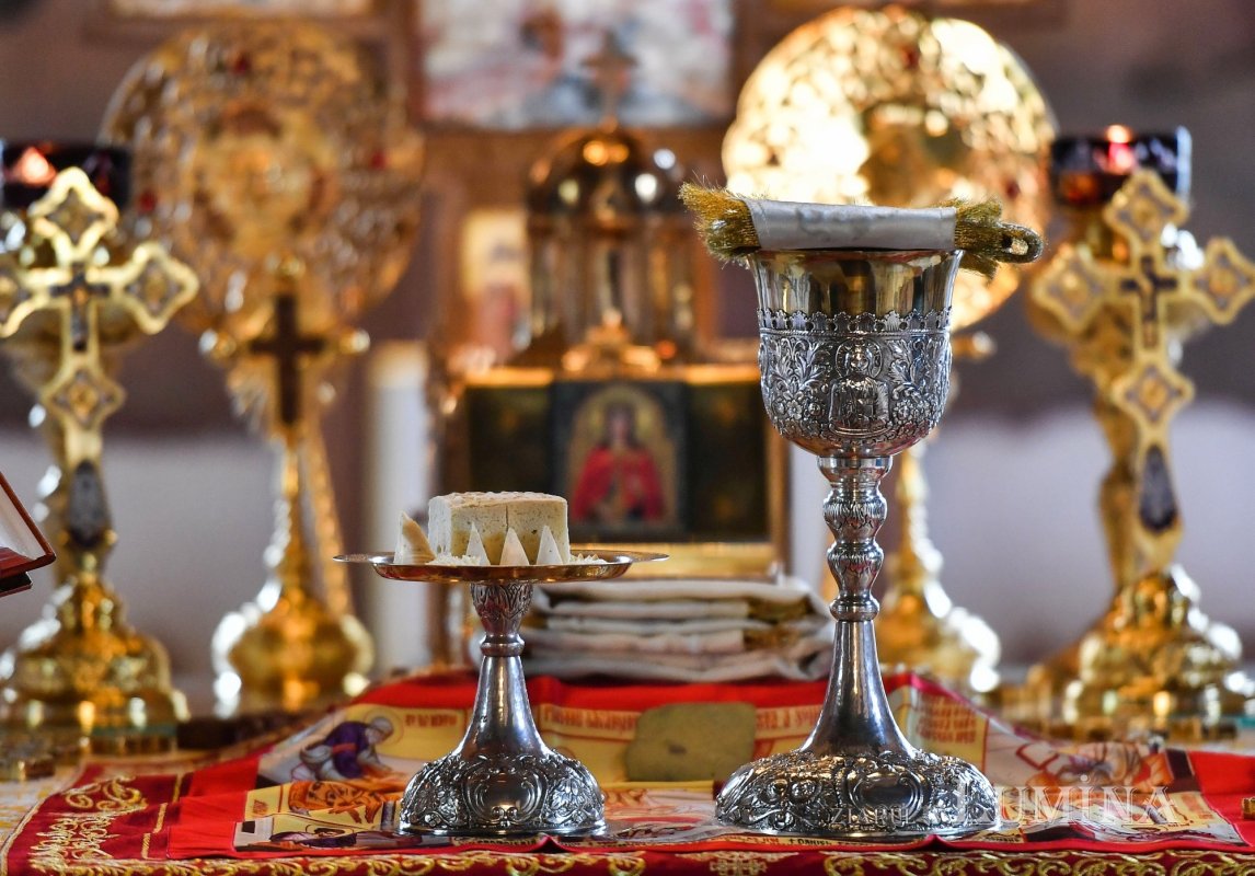 „Sfânta Euharistie - Taina prin excelenţă a unităţii Bisericii” 291212