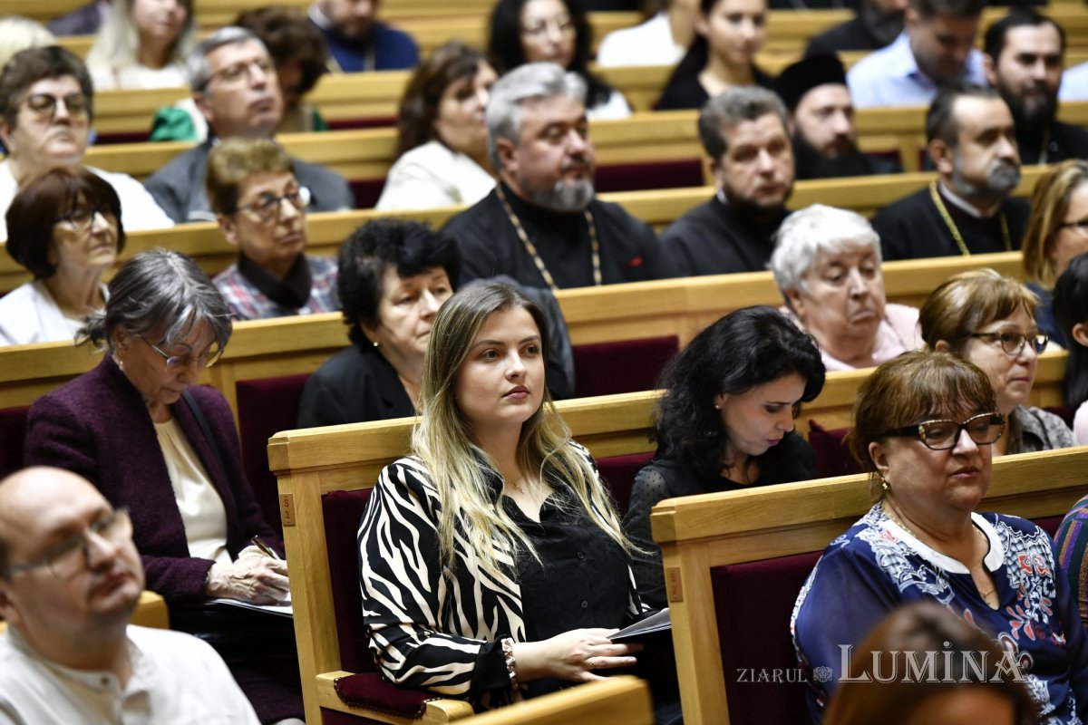Conferința „Credință și știință - izvor de sănătate” la Palatul Patriarhiei 291342