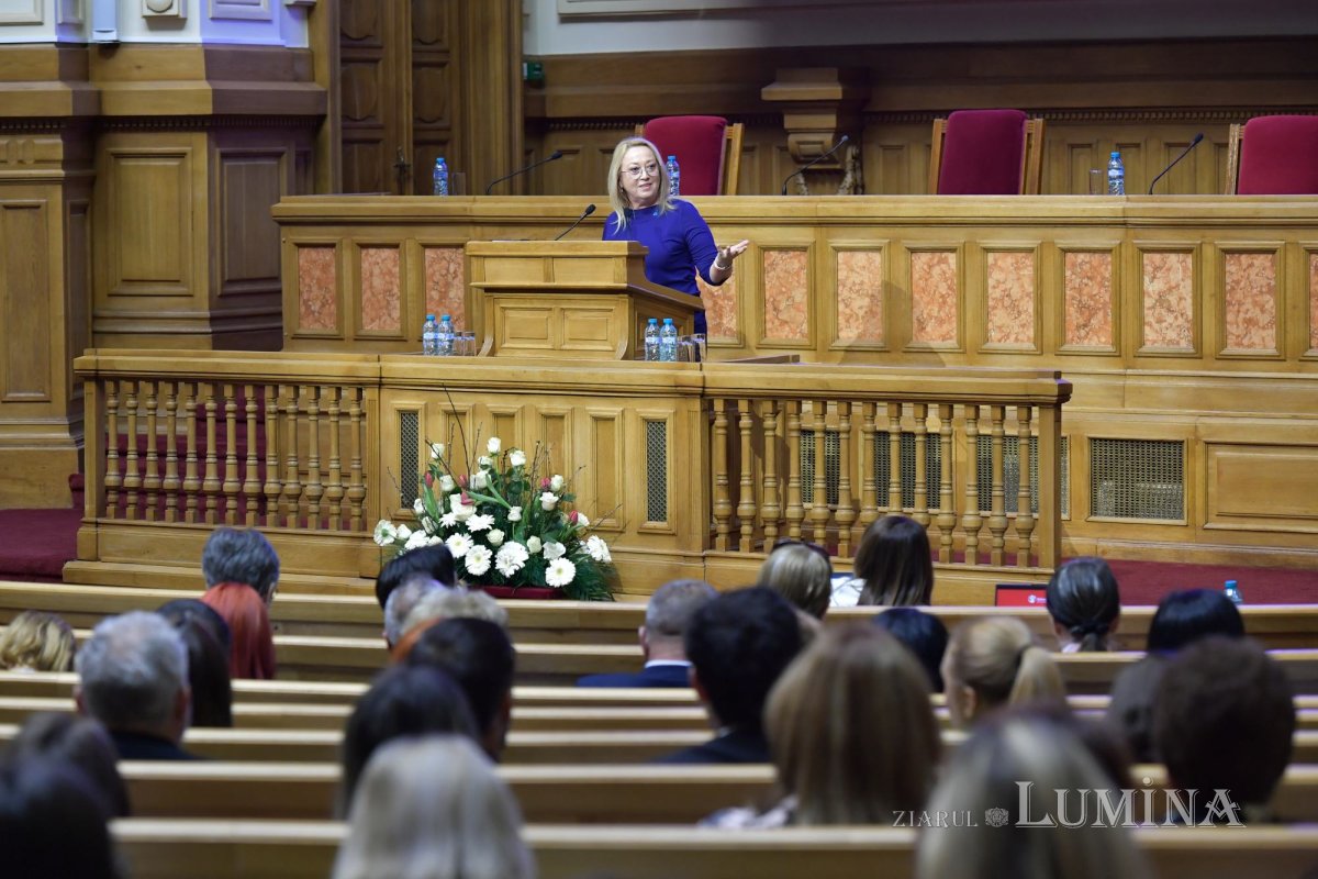 Conferința „Credință și știință - izvor de sănătate” la Palatul Patriarhiei 291360