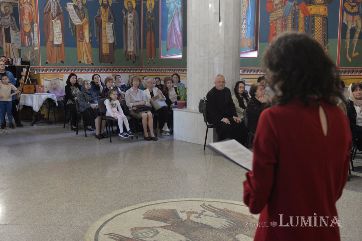 Dezbatere despre pericolele internetului și activitate educativă la o parohie bucureșteană 291631