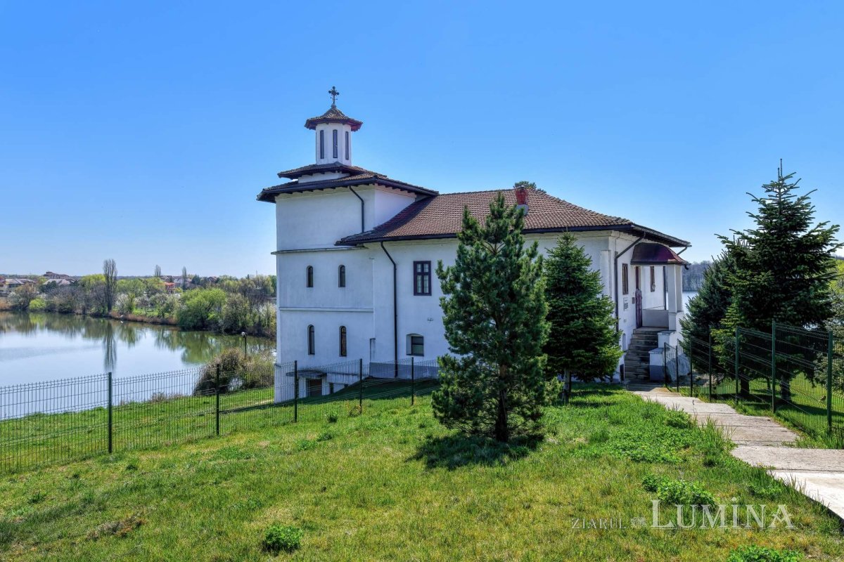 Sclipirile Luminii: Mănăstirea Cernica 291541