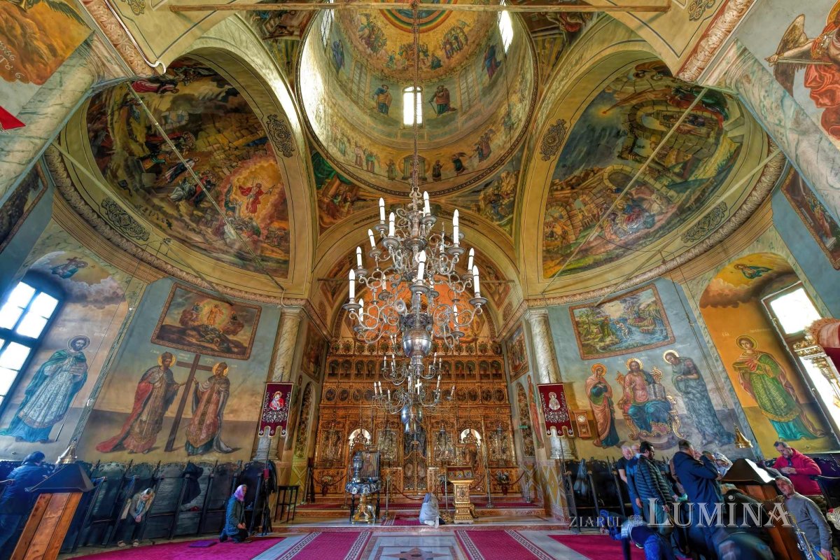 Sclipirile Luminii: Mănăstirea Cernica 291542