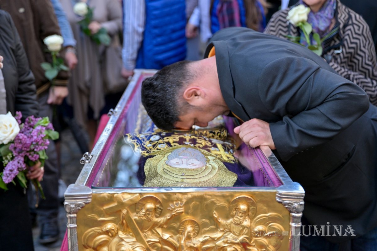 Întâlnirea bucureştenilor din sectorul 3 cu sfântul lor ocrotitor 291674