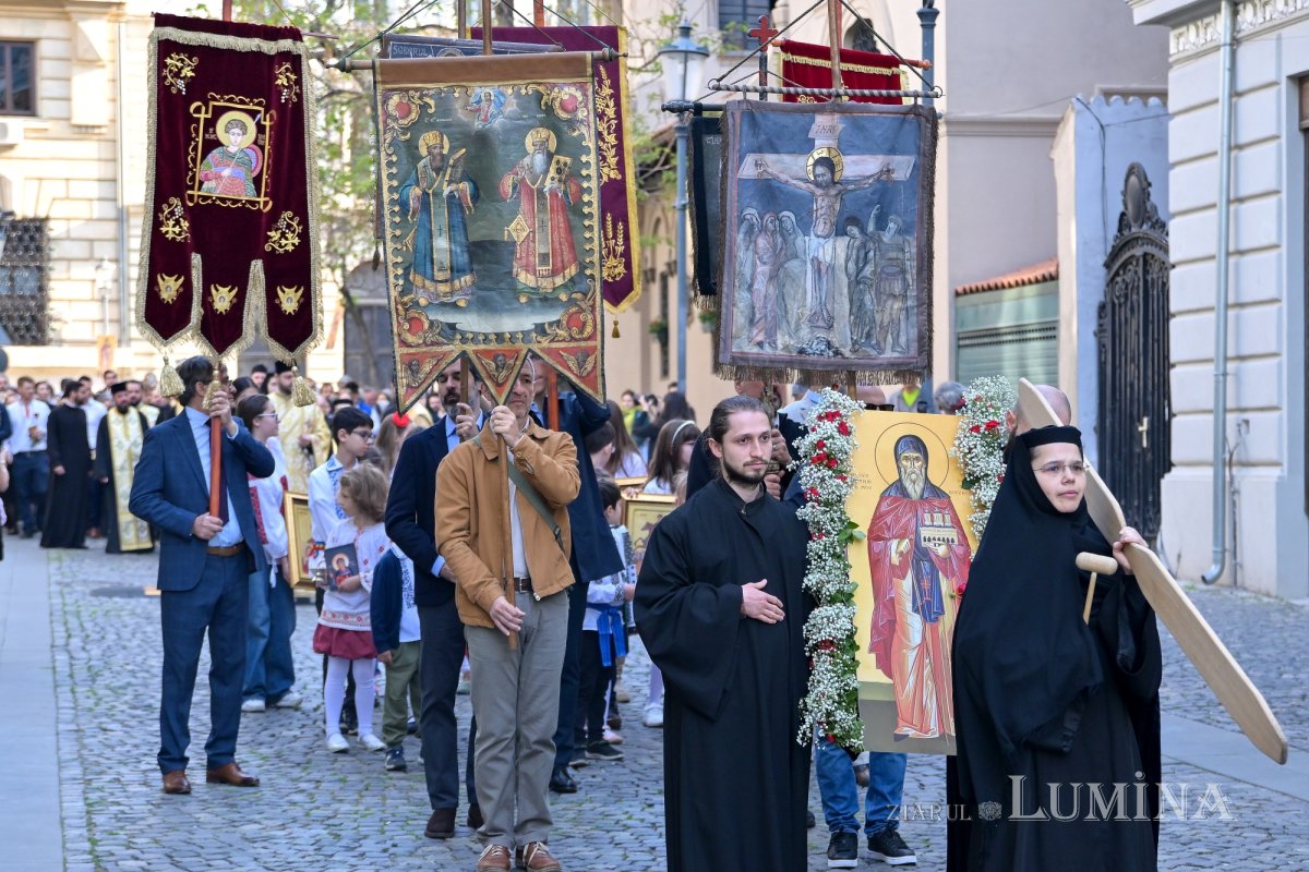Întâlnirea bucureştenilor din sectorul 3 cu sfântul lor ocrotitor 291677