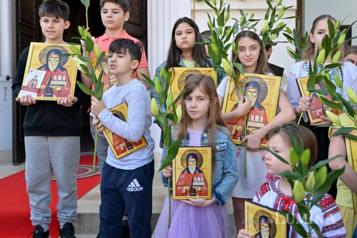 Întâlnirea bucureştenilor din sectorul 3 cu sfântul lor ocrotitor 291691