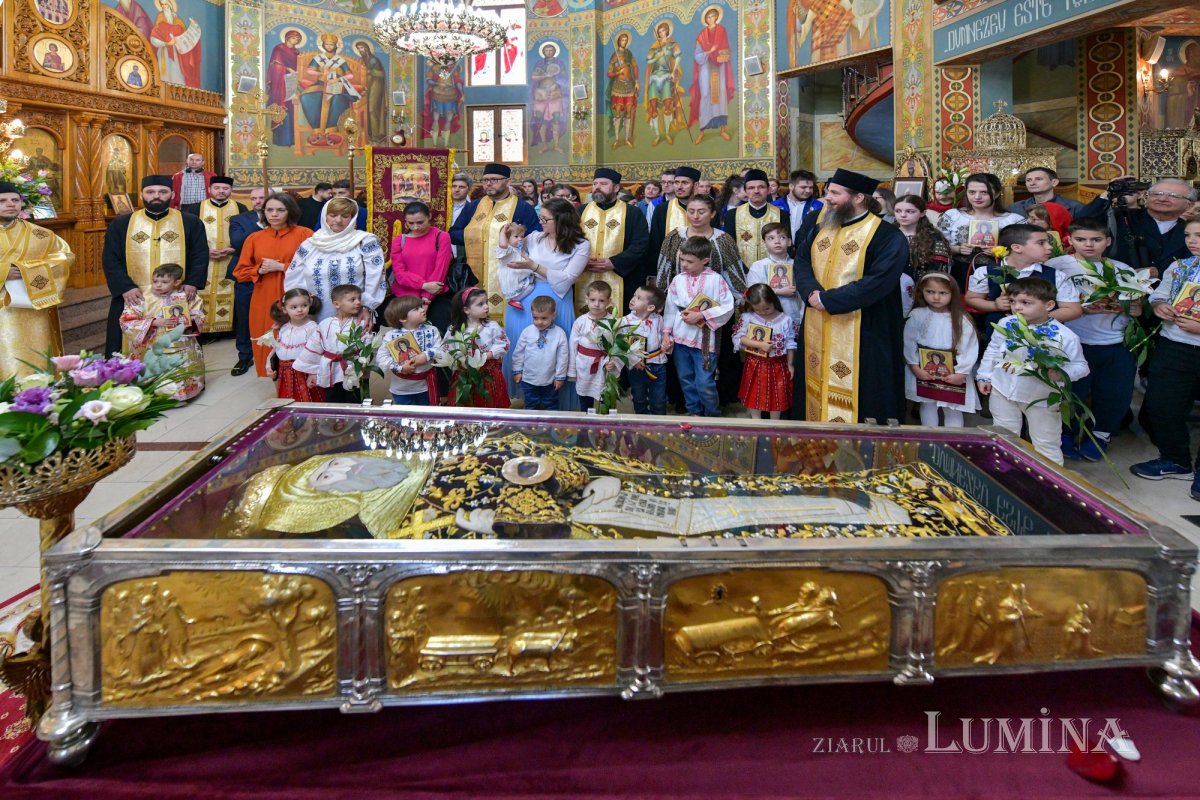 Întâlnirea bucureştenilor din sectorul 3 cu sfântul lor ocrotitor 291701