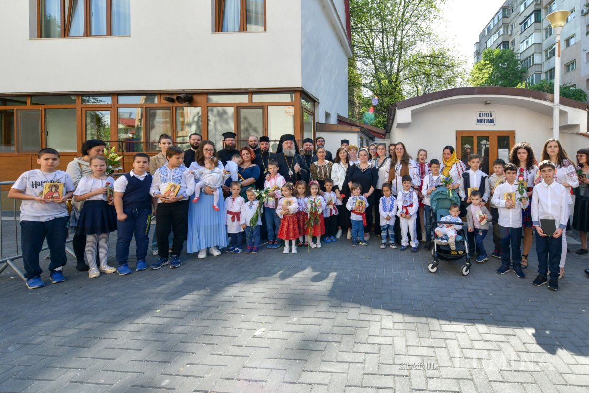 Întâlnirea bucureştenilor din sectorul 3 cu sfântul lor ocrotitor 291708