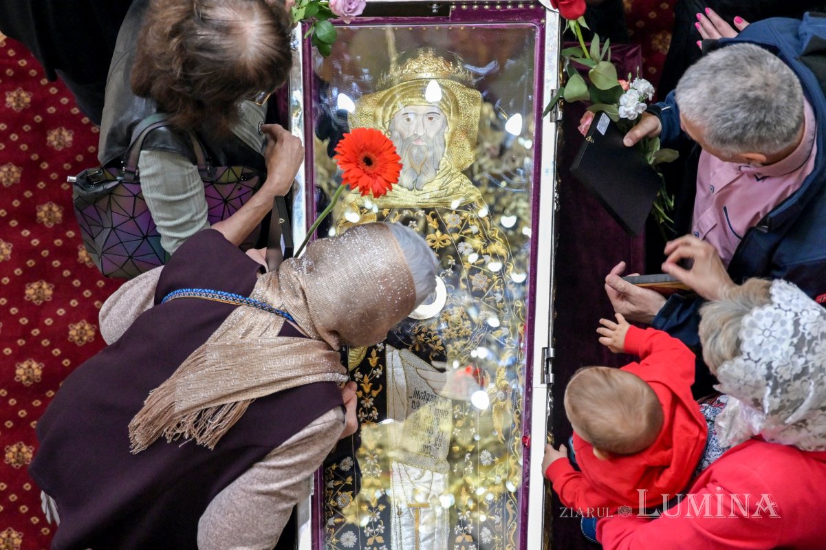 Întâlnirea bucureştenilor din sectorul 3 cu sfântul lor ocrotitor 291709