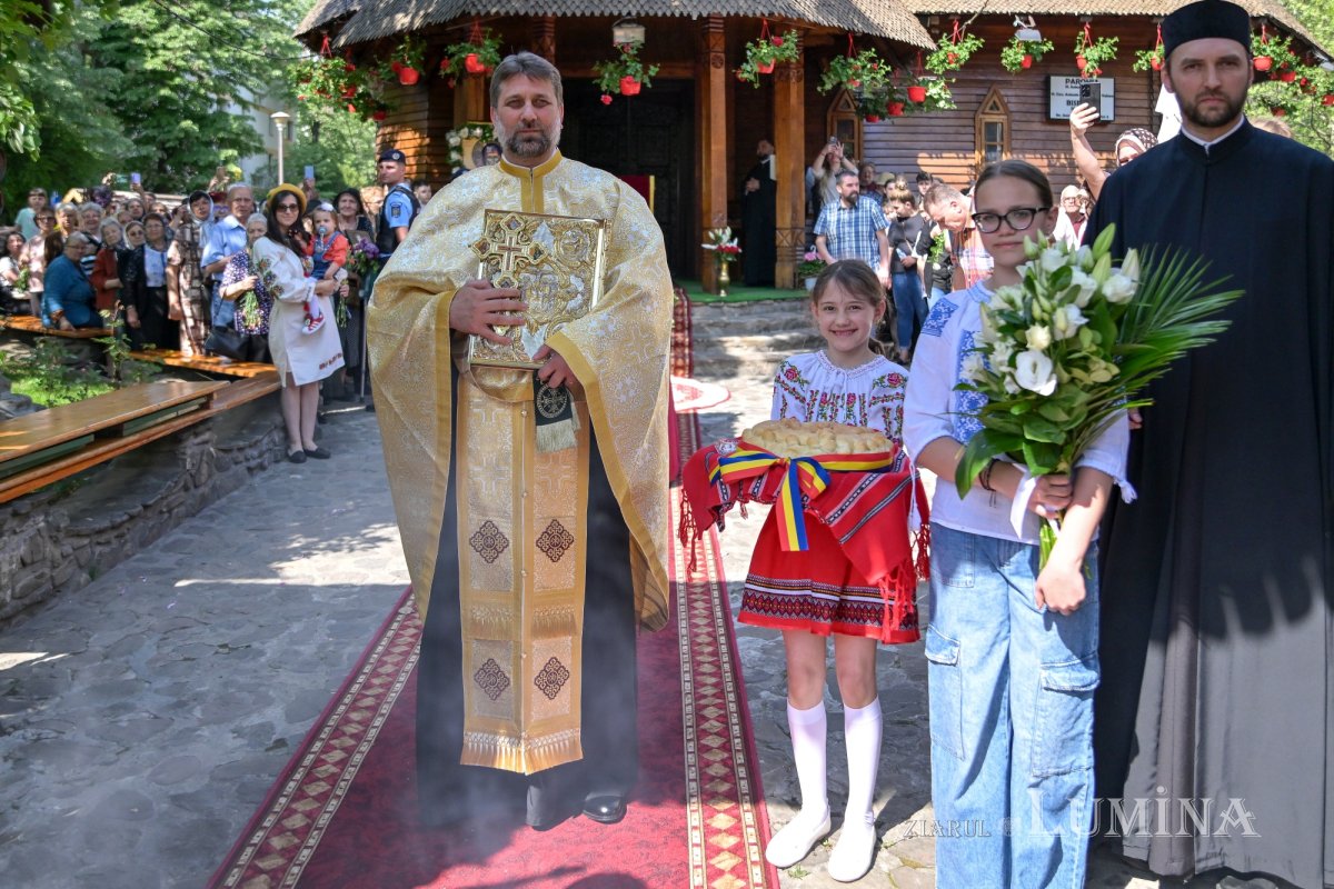 Întâlnirea bucureştenilor din sectorul 3 cu sfântul lor ocrotitor 291731