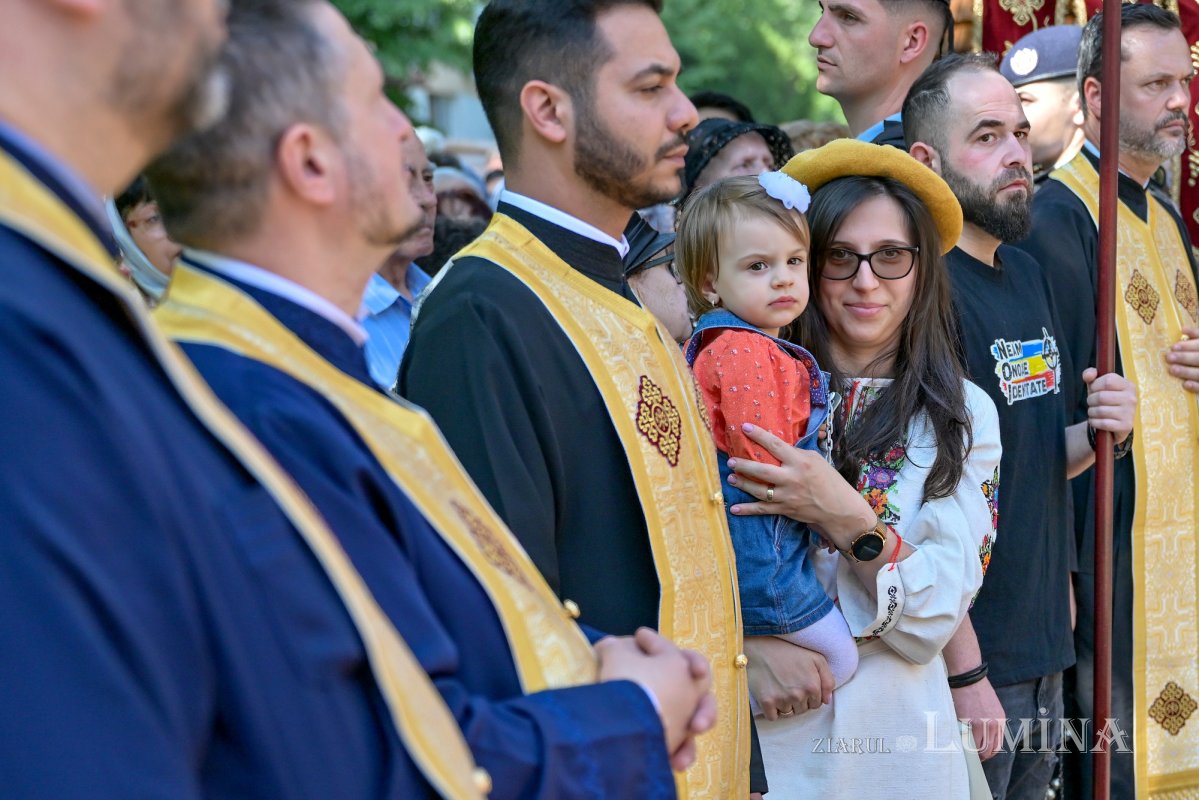 Întâlnirea bucureştenilor din sectorul 3 cu sfântul lor ocrotitor 291735