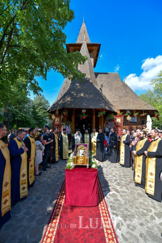 Întâlnirea bucureştenilor din sectorul 3 cu sfântul lor ocrotitor 291736