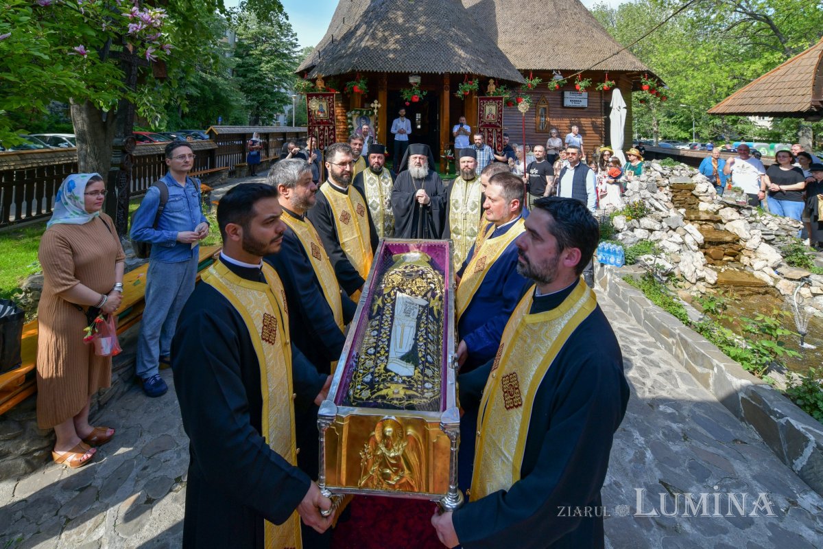 Întâlnirea bucureştenilor din sectorul 3 cu sfântul lor ocrotitor 291739
