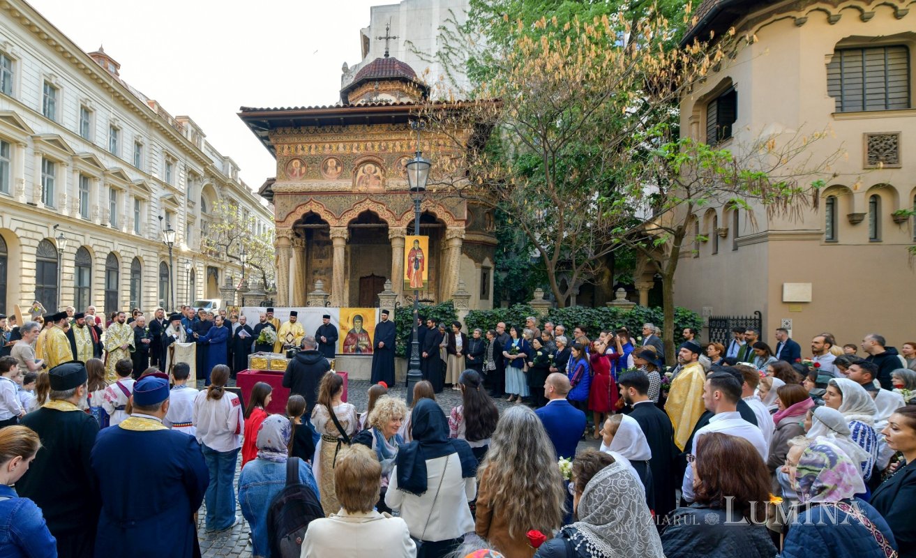 Întâlnirea bucureştenilor din sectorul 3 cu sfântul lor ocrotitor 291799