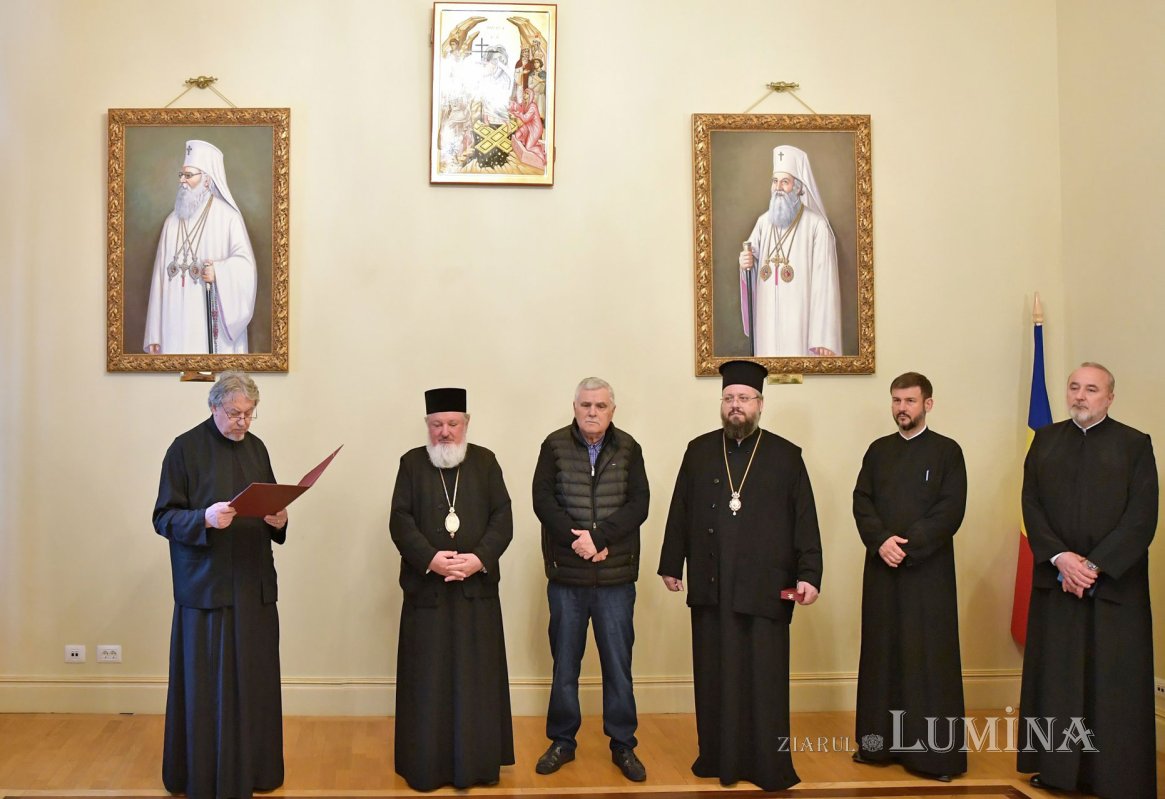 Distincție de vrednicie pentru un colaborator al „Ziarului Lumina” 292389