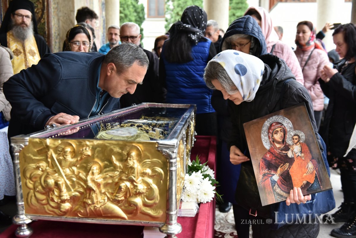 Penultima zi a pelerinajului din Arhiepiscopia Bucureștilor, în Protoieria Sector 5 292551